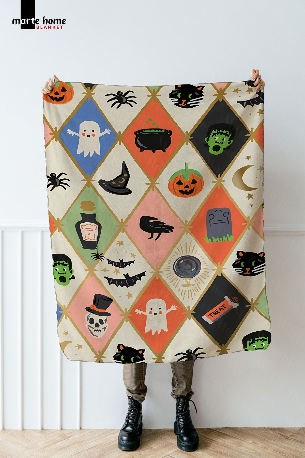CADILAR BAYRAMI & HALLOWEN DESENLİ 100X170 CM TEK TARAF BASKILI POLAR TV BATTANİYESİ