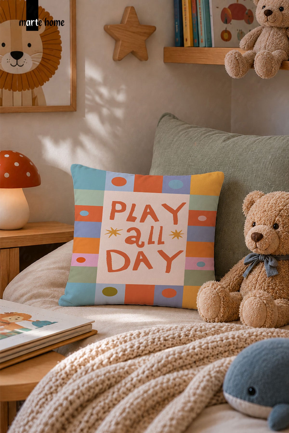 PLAY ALL DAY - RENKLİ DİJİTAL BASKILI ÇOCUK KIRLENT KILIFI - 43x43 CM