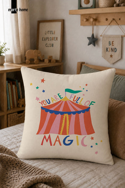 MAGIC - RENKLİ DİJİTAL BASKILI ÇOCUK KIRLENT KILIFI - 43x43 CM