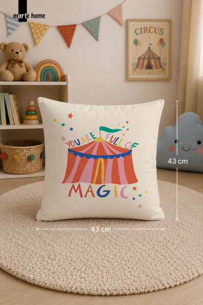 MAGIC - RENKLİ DİJİTAL BASKILI ÇOCUK KIRLENT KILIFI - 43x43 CM