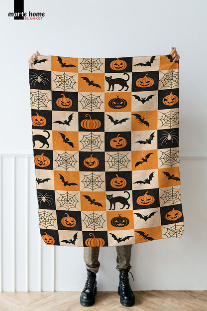 CADILAR BAYRAMI & HALLOWEN DESENLİ 100X170 CM TEK TARAF BASKILI POLAR TV BATTANİYESİ